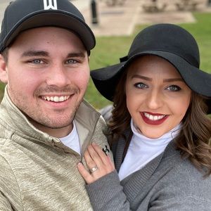 Meet your Posher, Elise